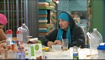Frankie in Kitchen With Zach Making Food For Him + Game Talk