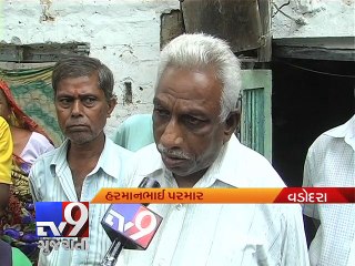 Download Video: Elederly woman killed, brother hurt as dilapidated building collapses in Vadodara - Tv9 Gujarati