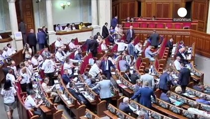 Tensione in Ucraina per missione umanitaria russa che Kiev non vuole