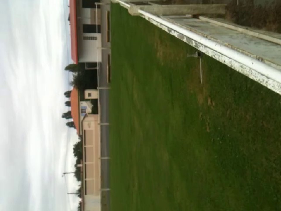 Stade de LEZAY.