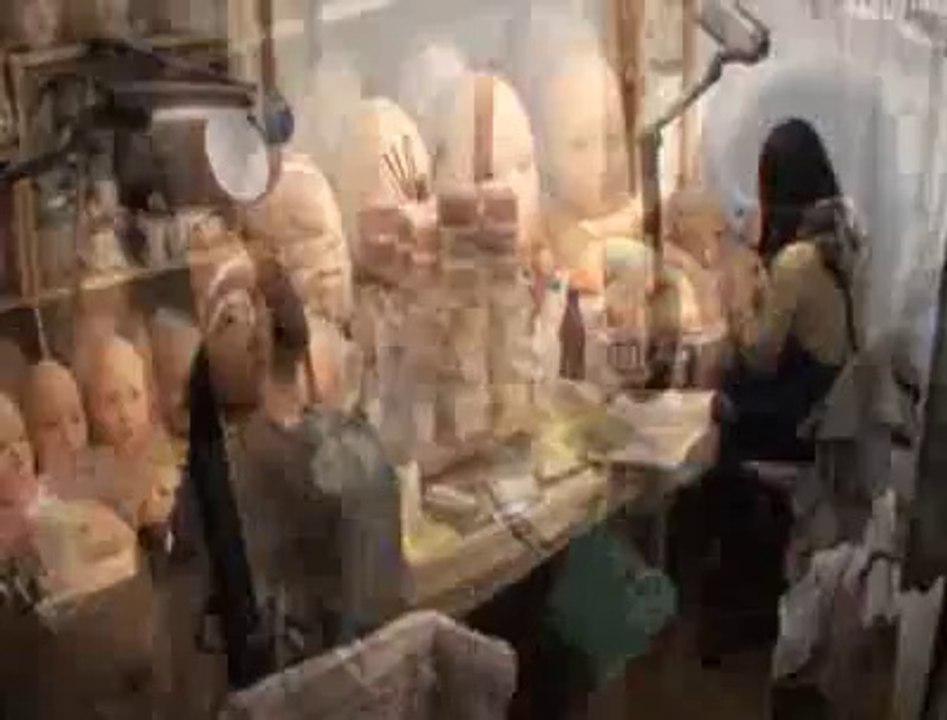 Japonlar gerçeğe yakın 'kız arkadaş' yaptı