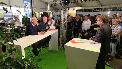 Débat entre François Asselineau et Brice Hortefeux au Sommet de l'élevage - UPR