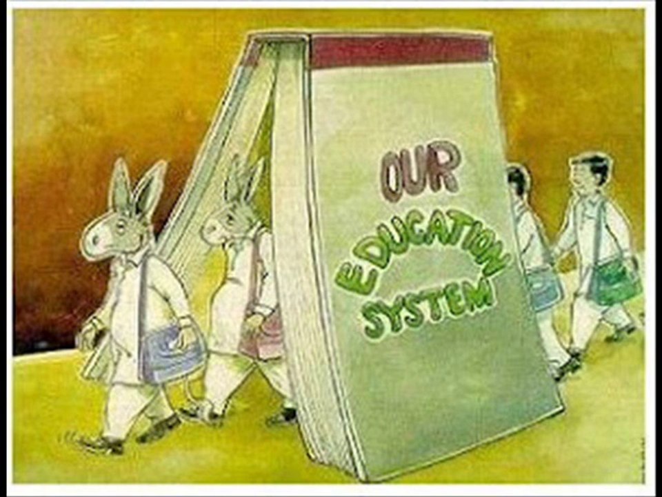 Bhag yahan se Bhag old Pakistani song with new reality