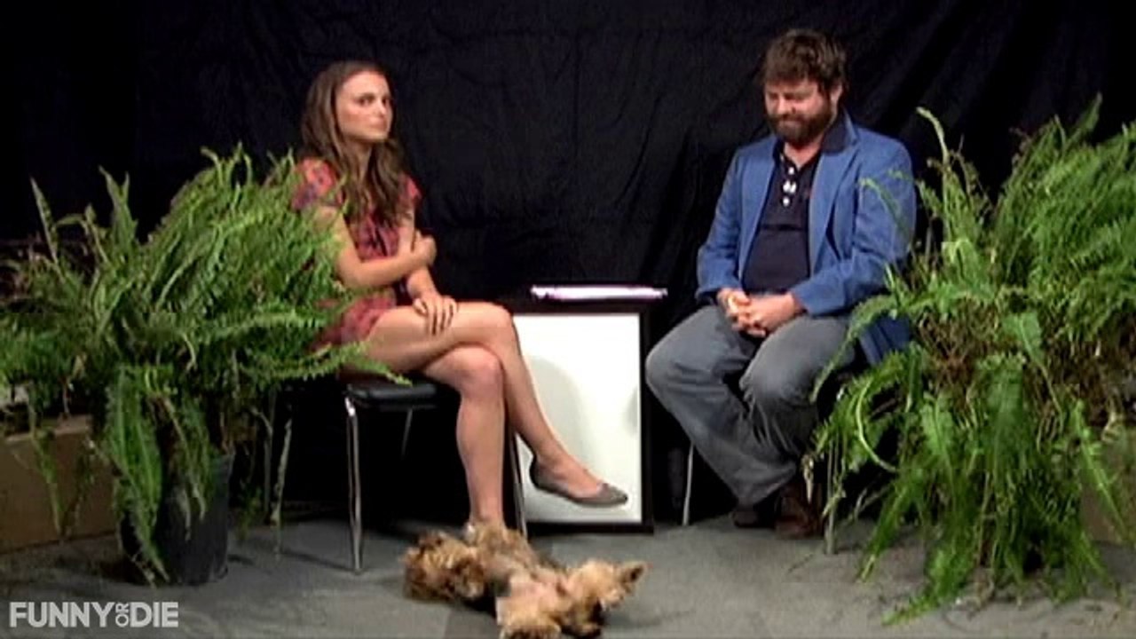 Natalie Portman dans Between Two Ferns