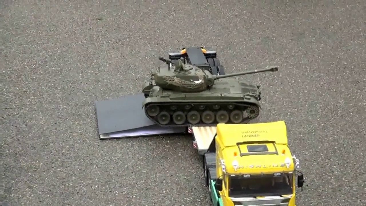 PANZER LADEN UND ABLADEN