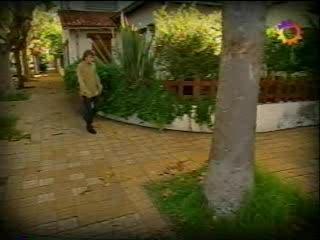 franco& olivia beso 1