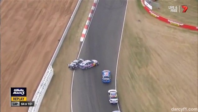 V8 Supercars 2014 Bathurst 1000 Whincup Crash Kelly