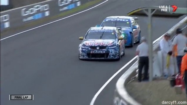 V8 Supercars 2014 Bathurst Race Epic Last Lap Finish
