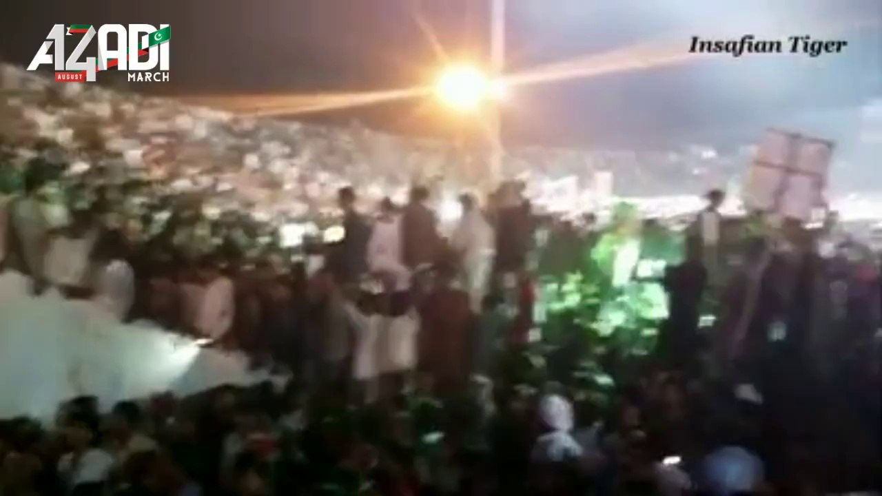 PTI Multan Jalsa - Gates were closed when people about to exit