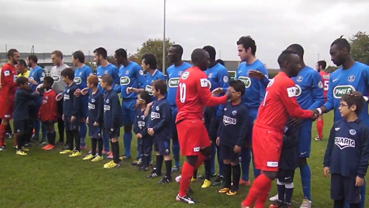 L'ENTREE DES SENIORS EN COUPE DE FRANCE AVEC NOS JEUNES U7 ET U9