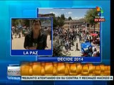Bolivianos acuden en masa a centros de votación en elección