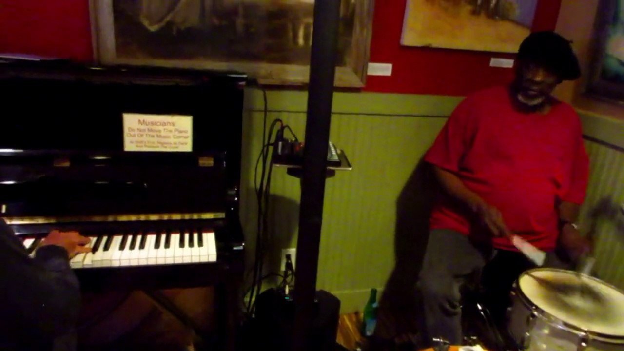 Kickin' The Mule: "Househusband Blues" (live) @ Cheeseboard Pizza 10.10.2014