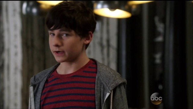 Once Upon A Time 4x03 Regina, Emma, Elsa, Hook all try to help Marian