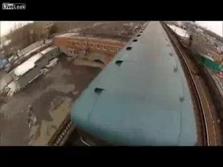 You_Cant_Guess_What_Crazy_Russian_Guy_Is_Doing(whatsappvideo.net)