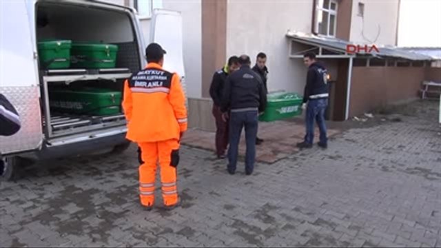 Sivas'ta Polisleri Taşıyan Otobüs Devrildi 3 Şehit 33 Yaralı Ek