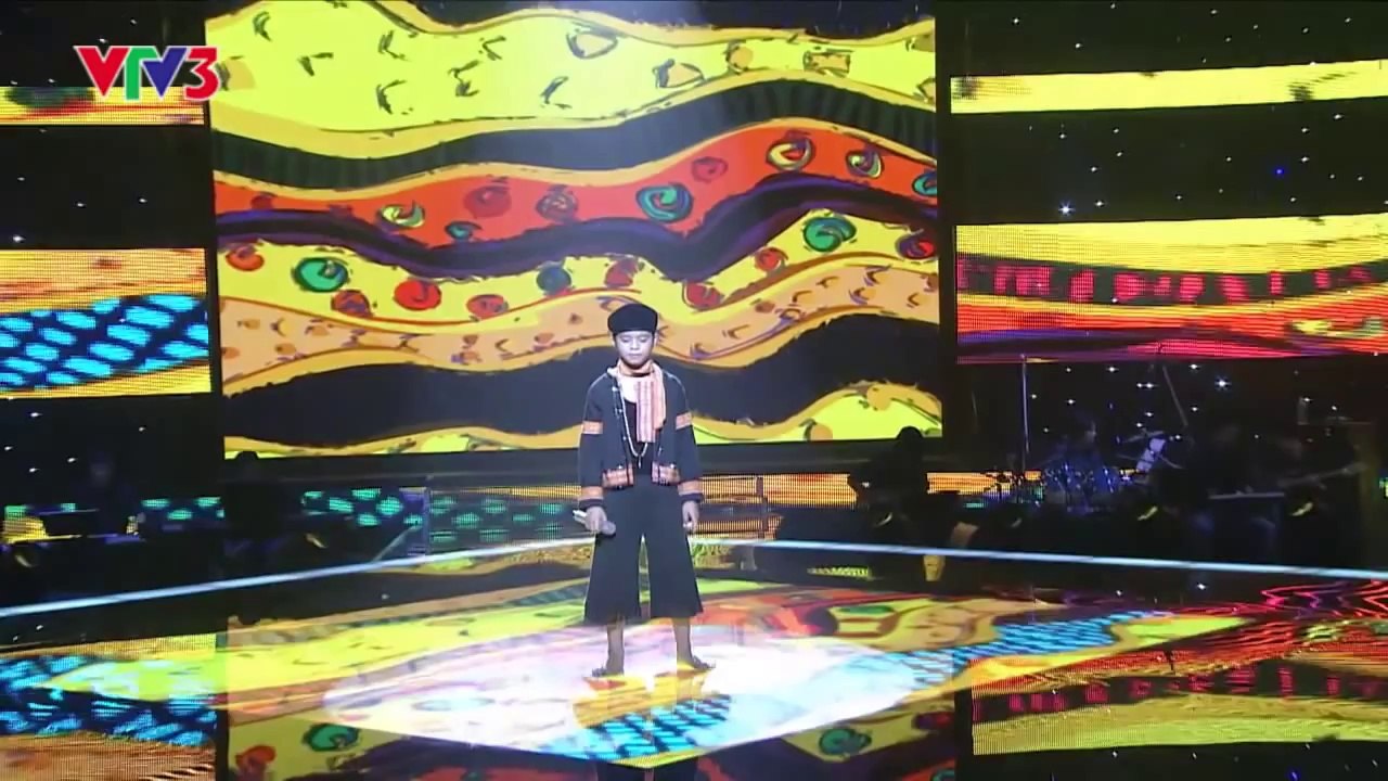 Vòng liveshow 1 - Chiếc khăn Piêu - Nguyễn Quang Anh - Giọng hát Việt nhí 2013 - m.thuymien.com