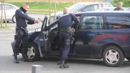Caudry : Une démonstration d'interpellation de la gendarmerie