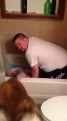 Dad Singing To Baby During Bath Time Will Make You Smile
