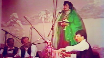 Naghma, Mangal - Mazigar De Ka Na De