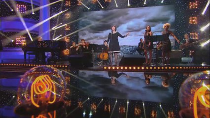 Mireille Mathieu - Paris en colère - C'est votre Vie