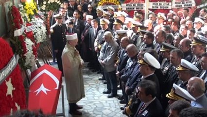 Kocaeli Şehit Pilot'un Cenaze Namazında Duygusal Anlar Yaşandı