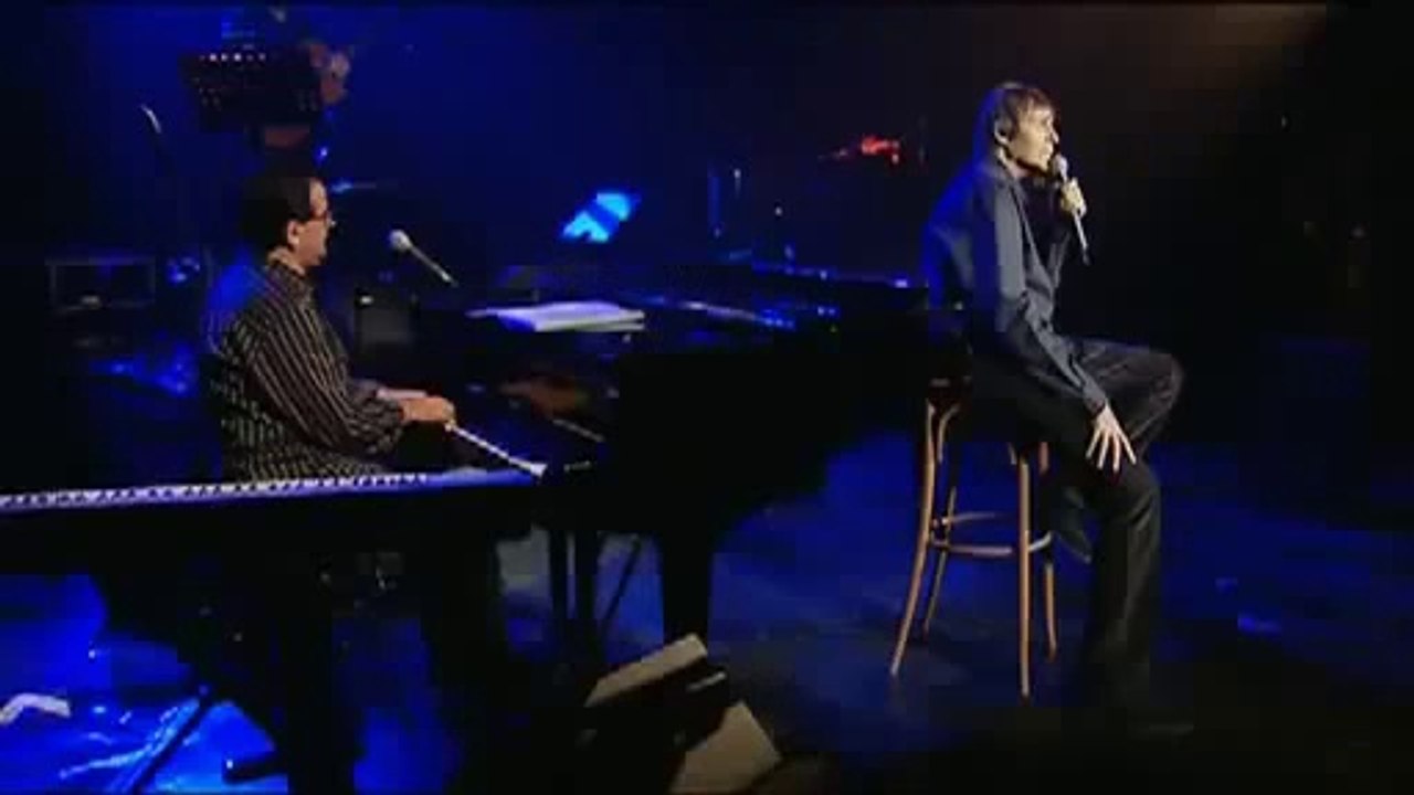 Pierre Bachelet - "Elle Est D'ailleurs"      (live Concert)
