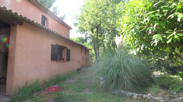 Saint-Cézaire-Sur-Siagne VENTE VILLA - 160 m² sur 2400m² de terrain clos et paysager