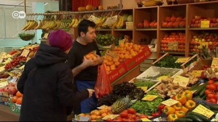 How harmful to the climate is transporting food by air? | Global 3000