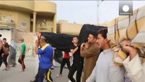 تفجيرات انتحارية تقتل العشرات في ديالى و تشيع للضحايا بغداد