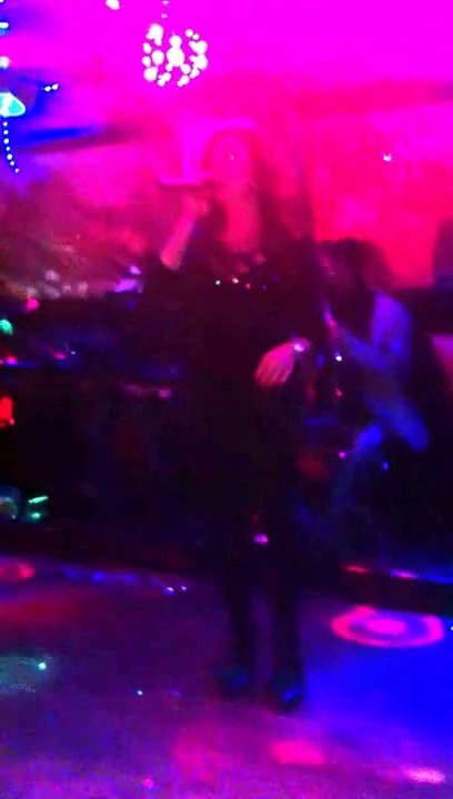 Asuhan - Sevda Yüklü Kervanlar (Canlı Performans)