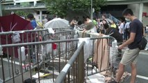 Hong Kong: les prodémocratie consolident leurs barricades
