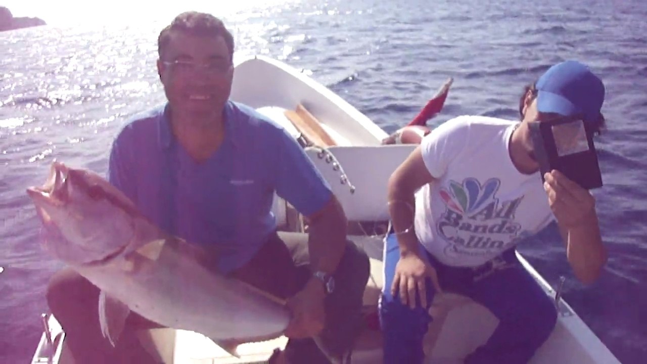 BUYUK BALIK AVI INSANI KUCUK BALIK AVINDAN SOGUTUR - www.adrasanbalik.com