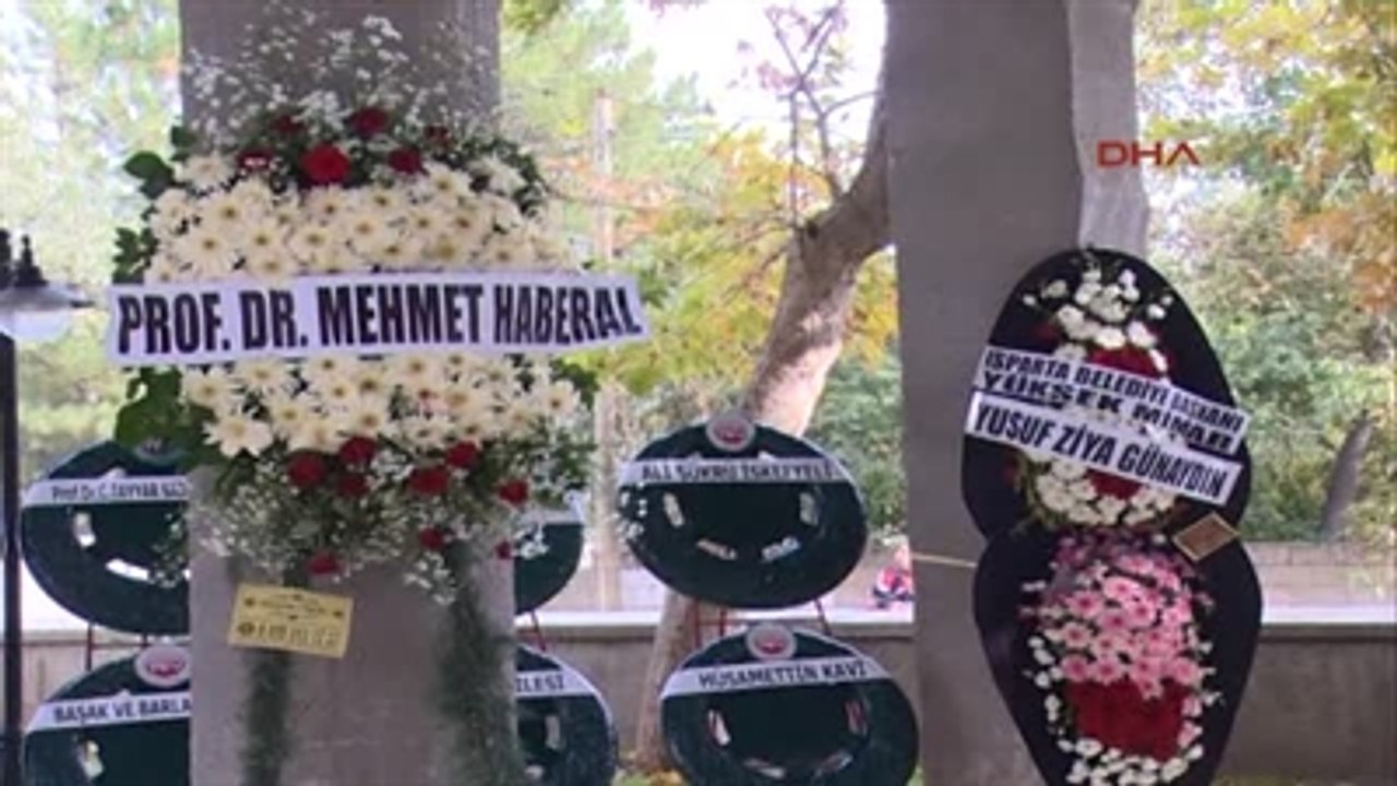 Isparta Süleyman Demirel'in Ablası Afife Ünlü Toprağa Verildi