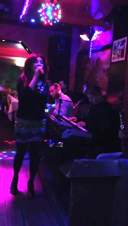 Asuhan - Ateş Donar (Canlı Performans)