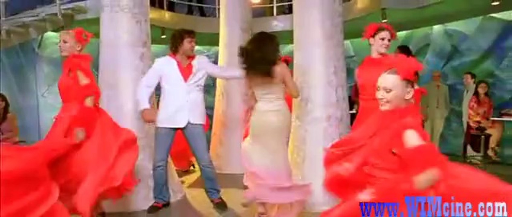 Apne (2007)_clip3