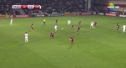 Bilal Kısa, Letonya Kalecisini Fena Avladı