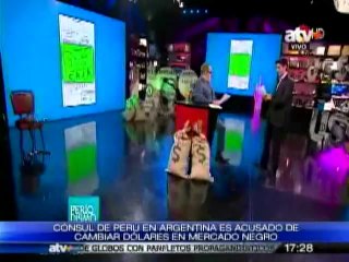 Cónsul de Perú en Argentina es acusado de cambiar dólares en mercado negro