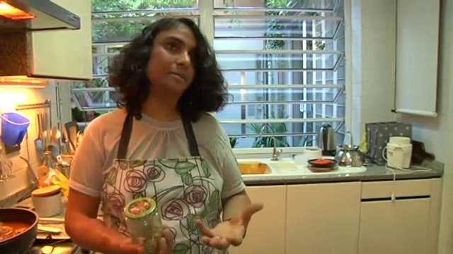 TV3 - Karakia - Cardamom trinxat (material extra)