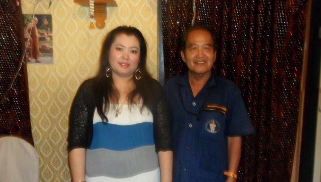 รักเธอไม่ถึงบาท ขับร้องโดย ปรีชา ปิยะรัตน์ และ หนิงไม้เมืองเดิม คาราโอเกะ