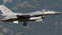 Türk Savaş Uçakları PKK Noktalarını Bombaladı