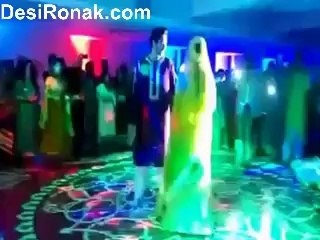 Aiza khan dance with  Danish  on Mehndi