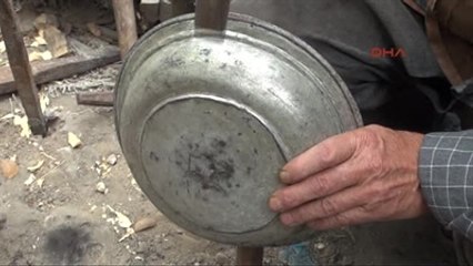 Kaş'ın Son Kalaycısı Zamana Direniyor