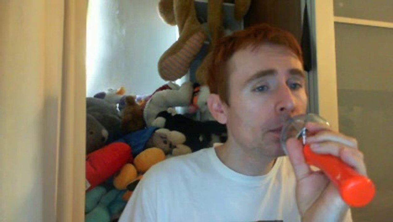 Wiwi égratigne "l'idole (je n'en peux plus)" de Jacques Dutronc