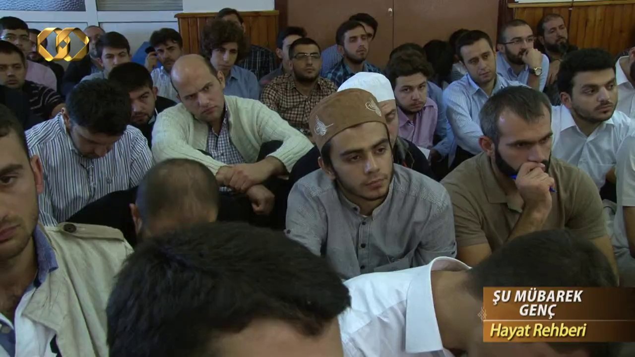 Sabahlara kadar seccade başında namaz kılanlar, kendileri için çalışanlardır. - Nureddin YILDIZ  - Sosyal Doku Vakfı