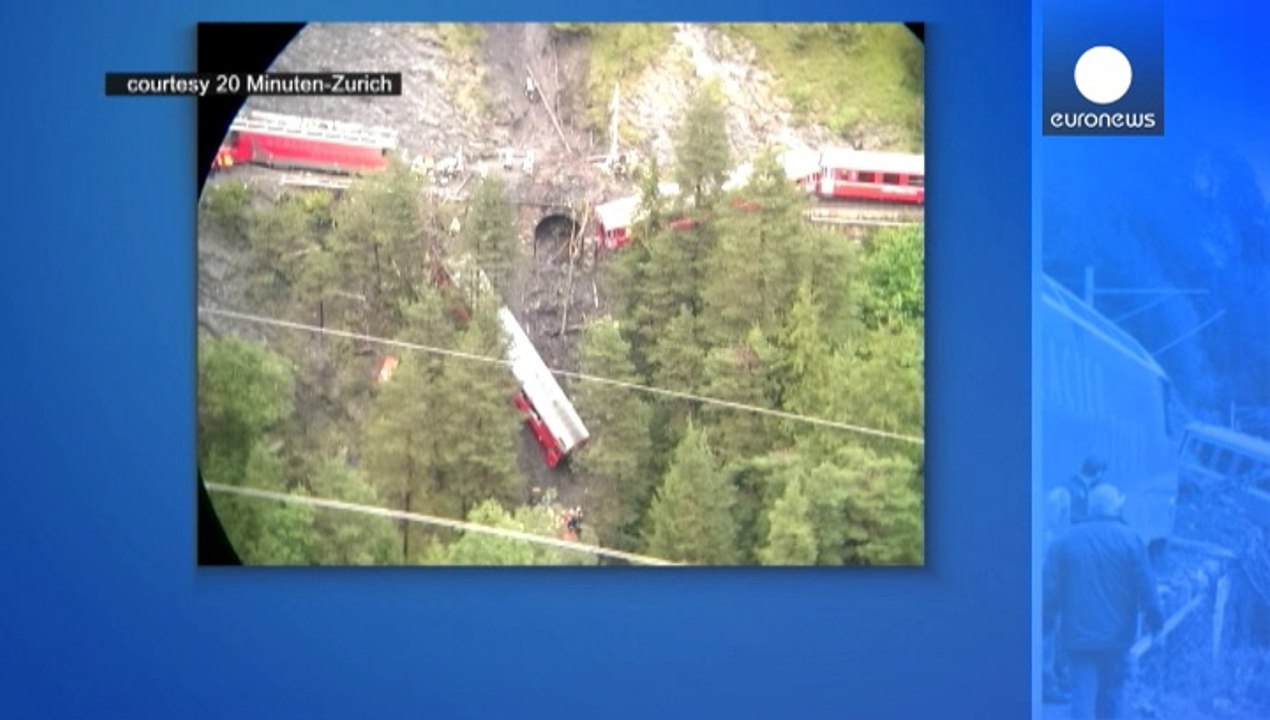 Svizzera: salvi i passeggeri del treno deragliato, cinque i feriti gravi