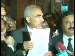 LHC stops PTI from proceeding with long march