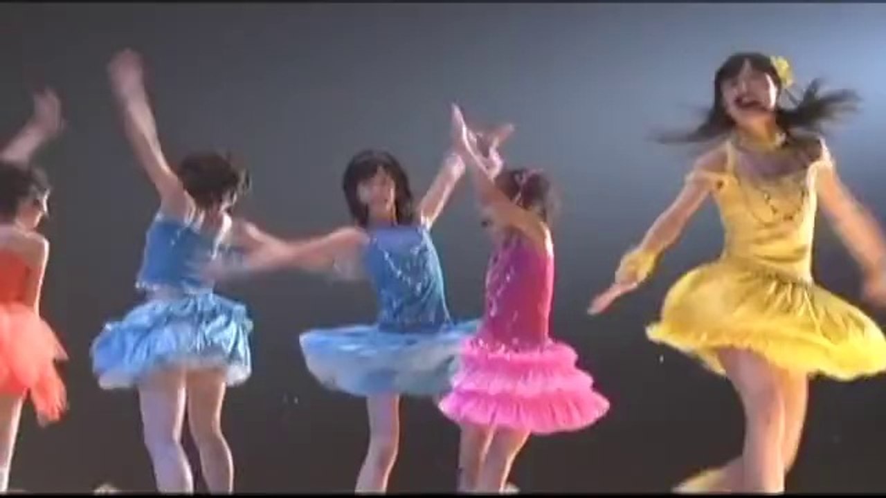 ℃-ute 『まっさらブルージーンズ』 (Live Version@さいたまスーパーアリーナ)