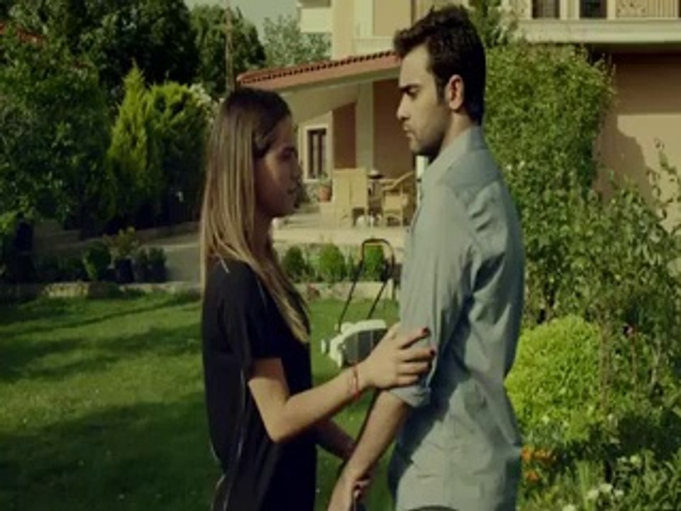 Aşk Ağlatır  - Fragman