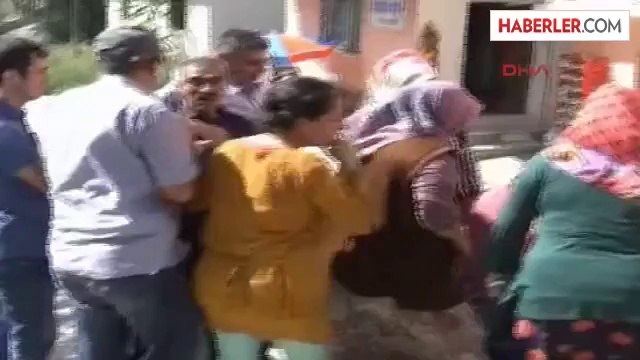 Evin Giriş Merdiveni Mahkeme Kararıyla Yıkıldı,görme Engelli Genç Baygınlık Geçirdi