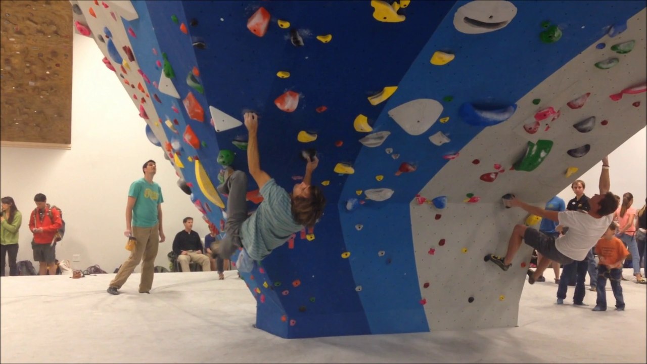 Chris Sharma and Carlo Traversi bouldering V9 and V10 at the new Momentum Millcreek